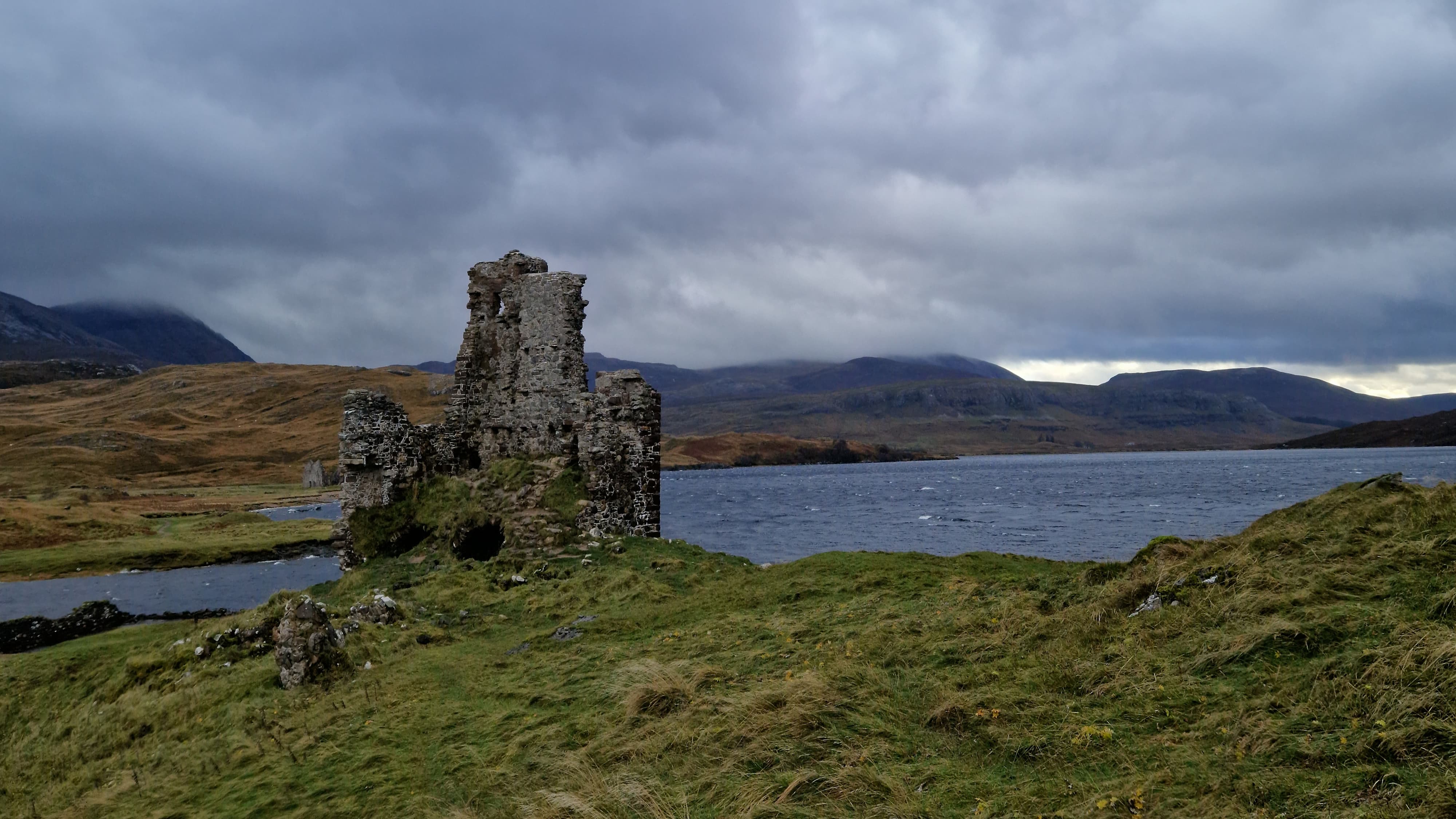 Ardvreck Castle in front of Loch Assynt