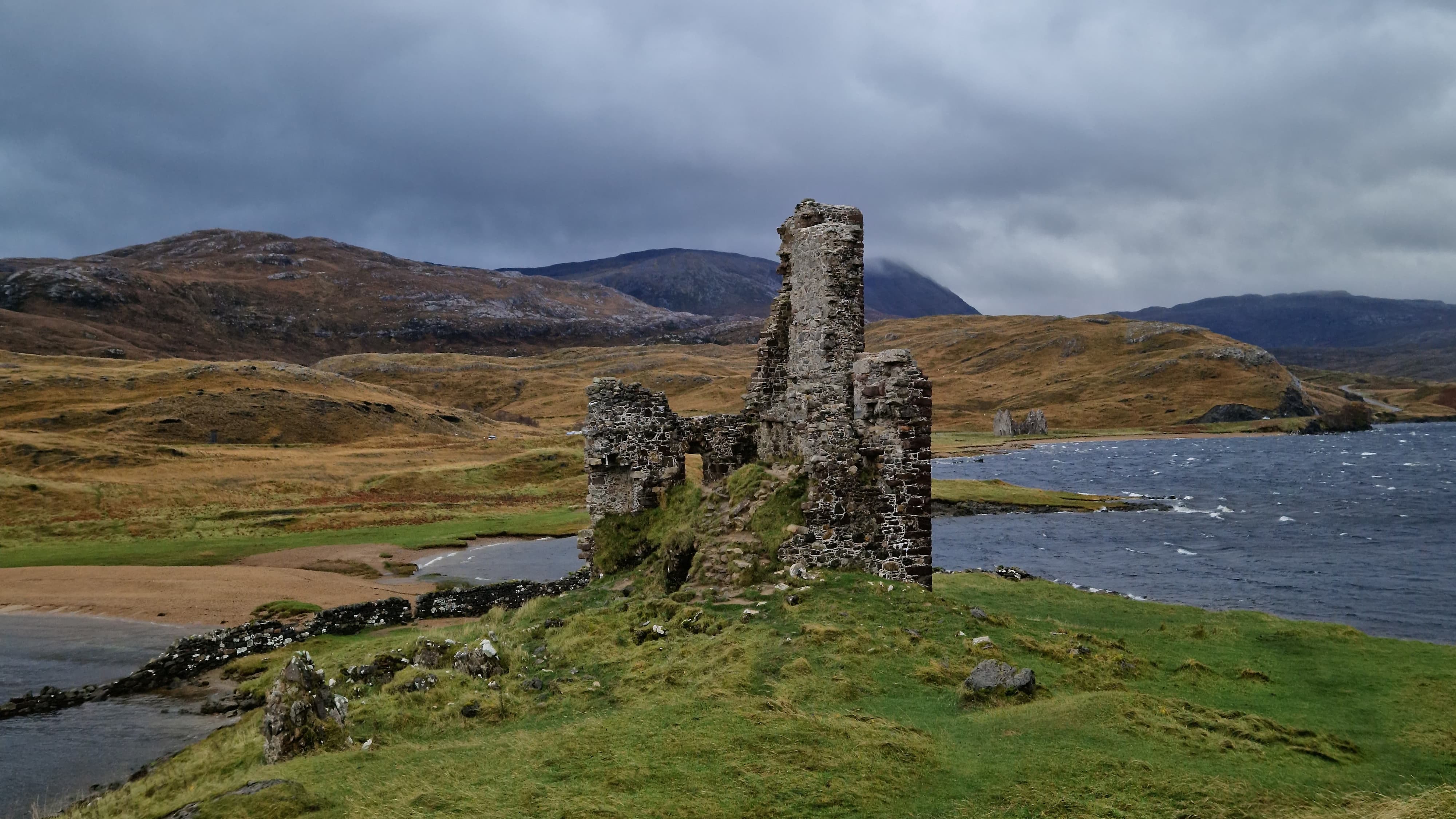 Ardvreck Castle: Highland Ruin, Legendary Tales & NC500 Stop